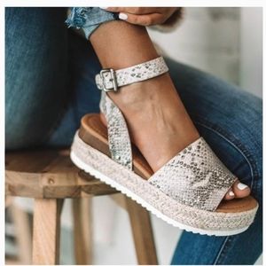 Snake print Espadrille sandal